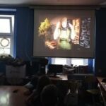 na zdjęciu wydać kadr z filmu o kobietach powstania warszawskiego