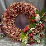 wianek z dekoracją bożonarodzeniową