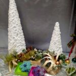 białe choinki ze styropianu